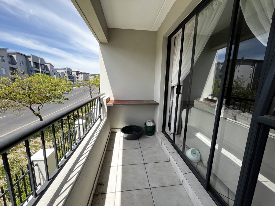 To Let 2 Bedroom Property for Rent in Burgundy Estate Western Cape